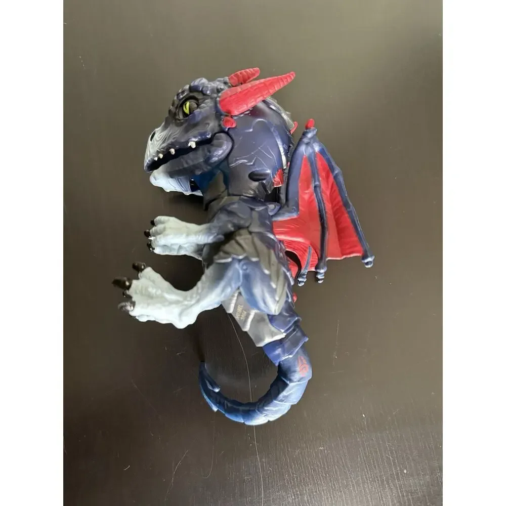 WowWee Fingerlings Untamed Dragon Shockwave Interactive Toy Figure Blue Red Horn